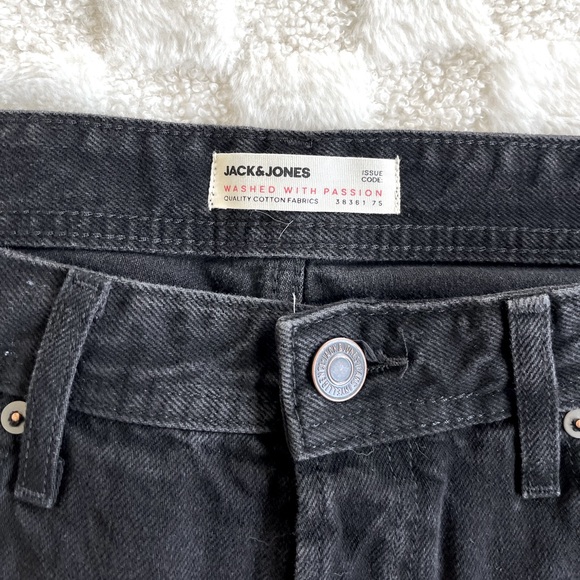 Jack and Jones black denim shorts - Picture 2 of 3